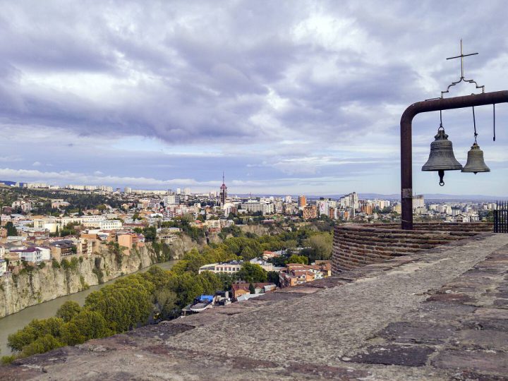 Old Tbilisi, the sulphur baths and Narikala