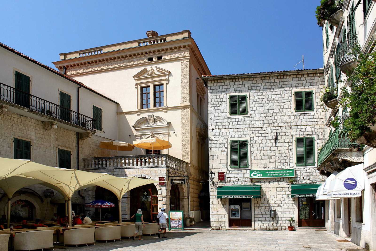 Kotor old town, its squares and its cats