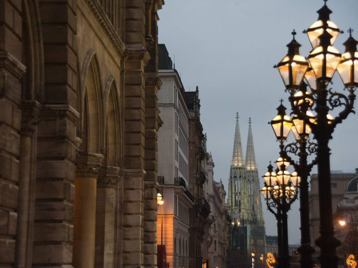The Ringstraße on foot