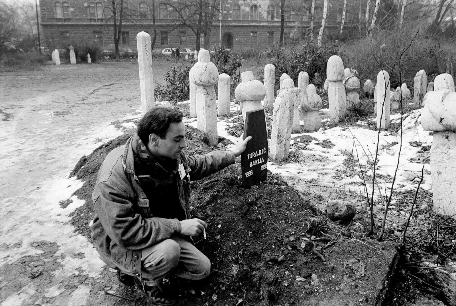 The siege of Sarajevo and the Tunnel of Hope