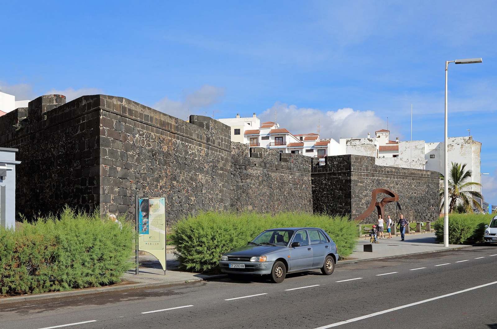 Palma food walk: Santa Catalina market and old town bars