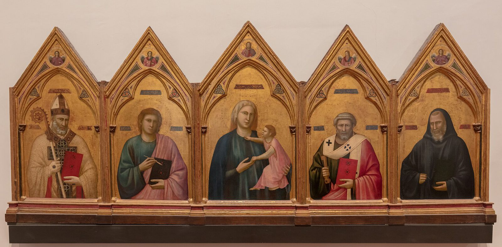 Uffizi Gallery with an art historian