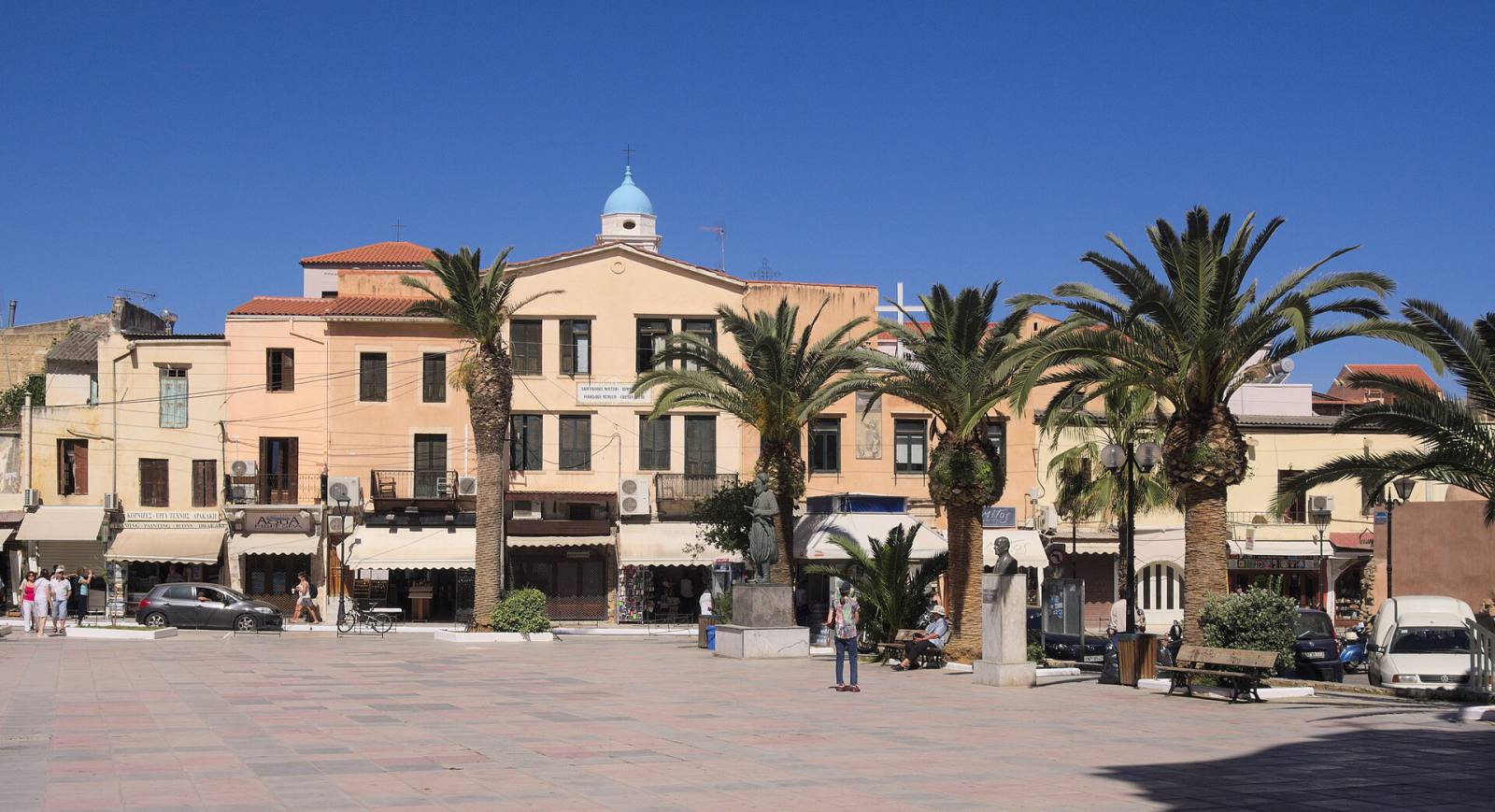 Cretan food walk in Chania