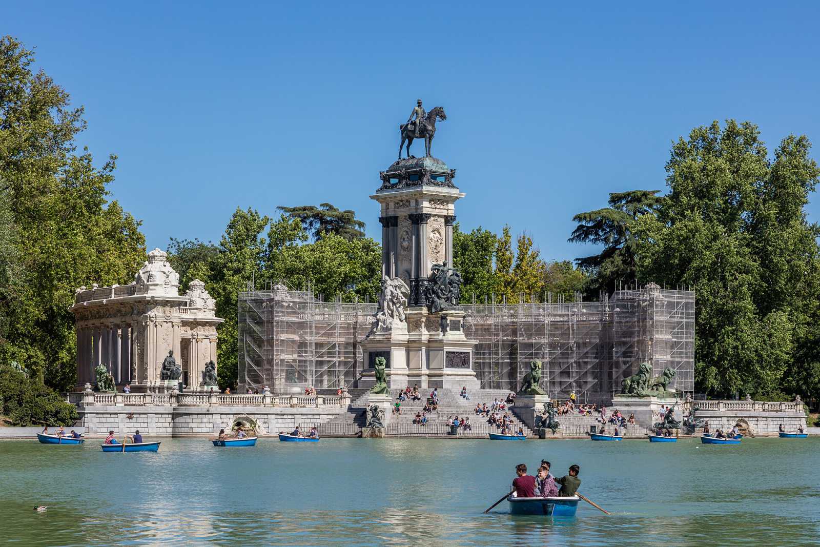 Retiro and Atocha early morning walk