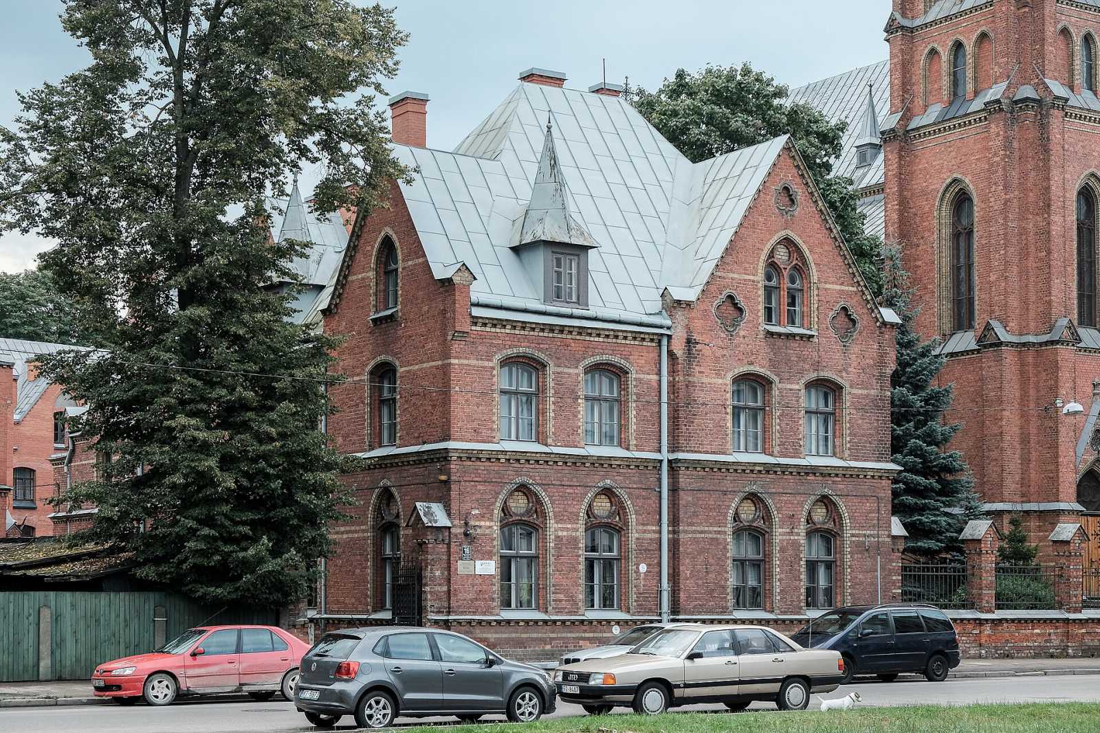 Old Riga and the Moscow suburb
