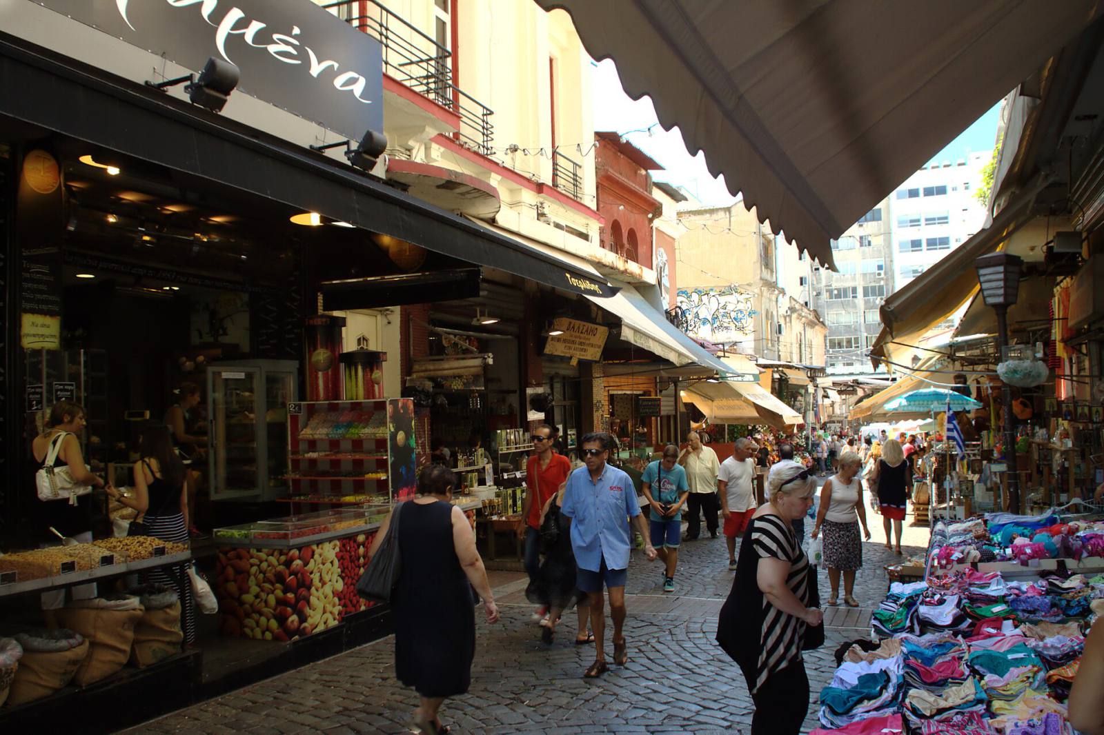 Thessaloniki food walk: from bougatsa to trigona