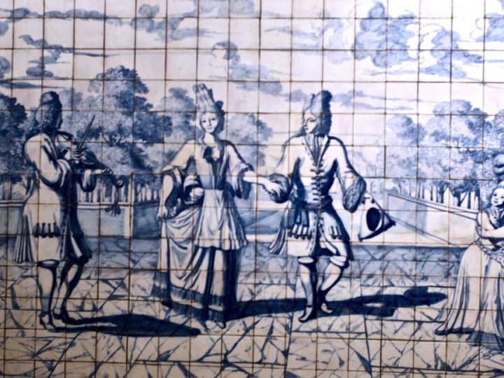 Tile painting workshop in Penha de França