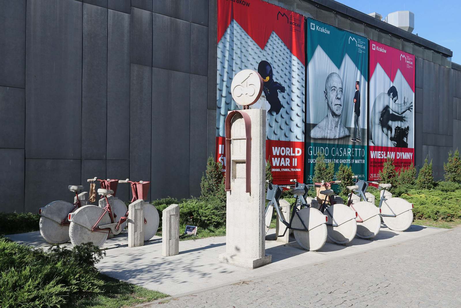 Zabłocie street art and new Kraków