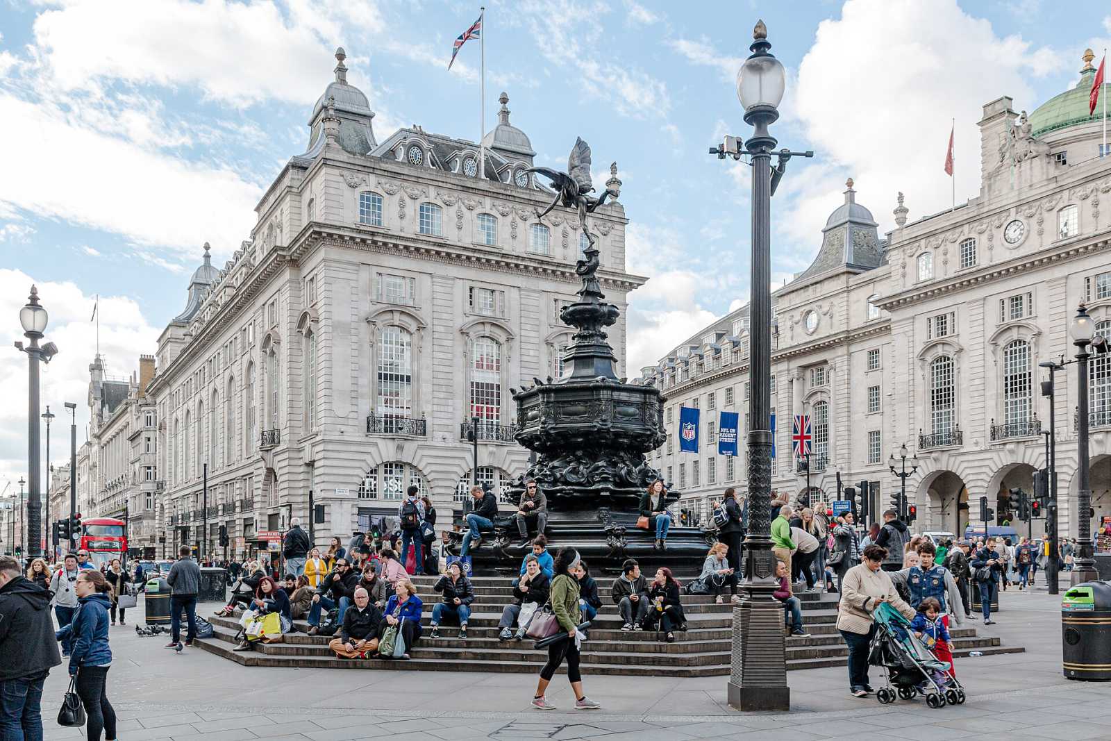 Soho and Covent Garden pubs with theatre stories