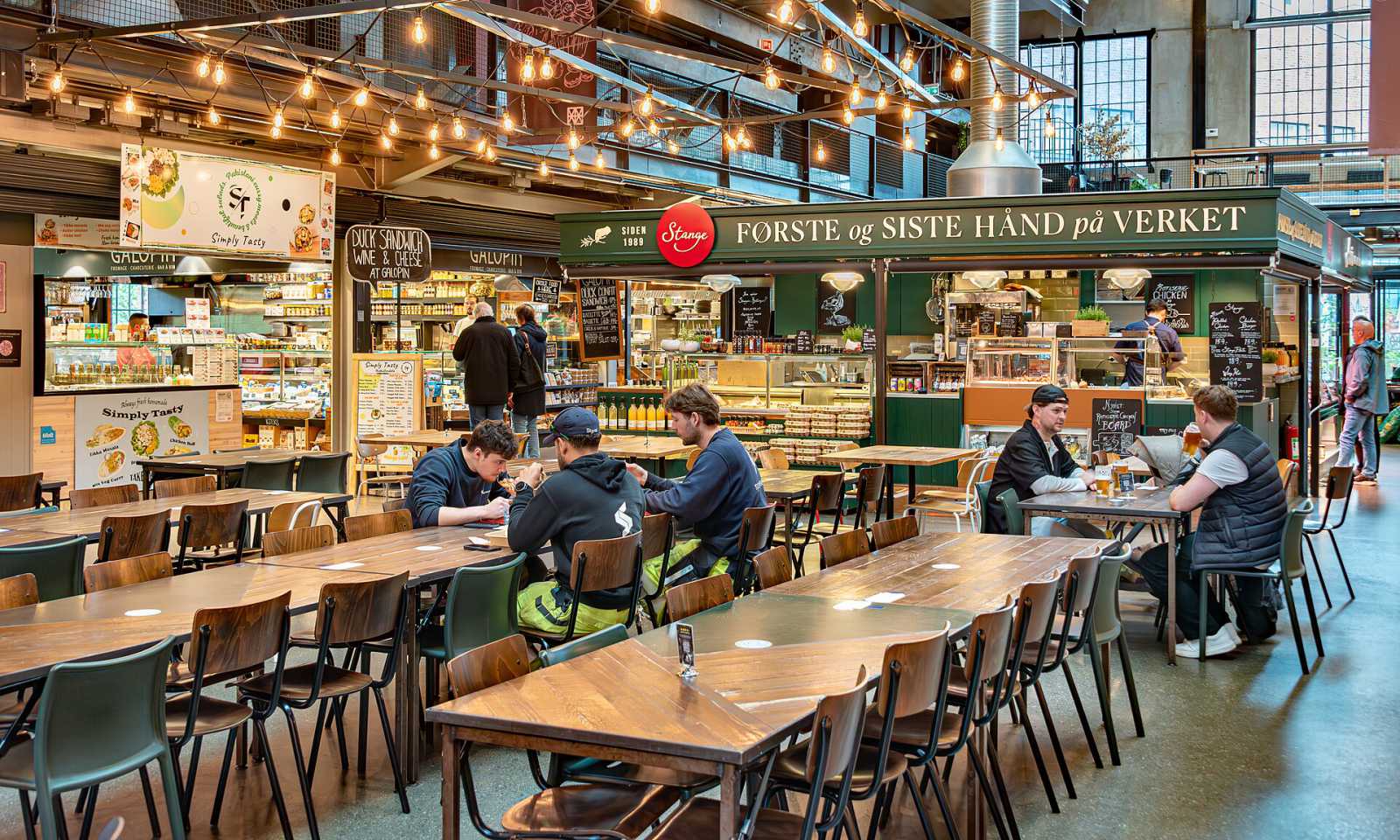 Oslo food walk: Mathallen, fish soup and brown cheese