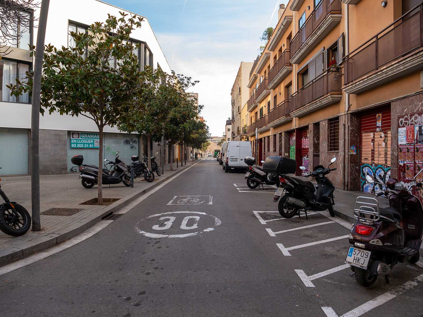 Sant Antoni vermut and tapas crawl