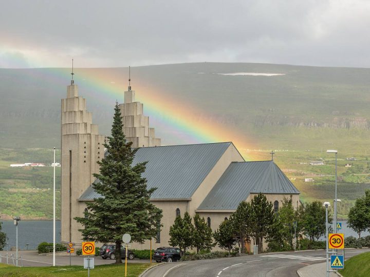 Akureyri's fishing trade, a call