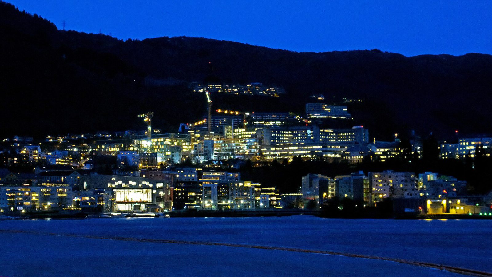 Bergen after dark, live on video