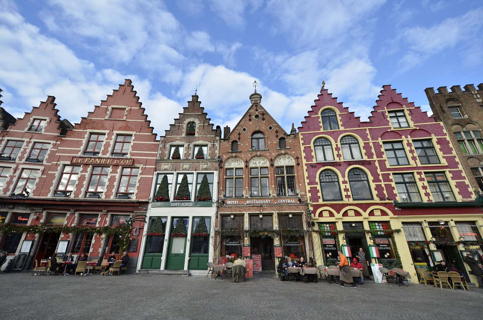 Bruges food streets, live on video