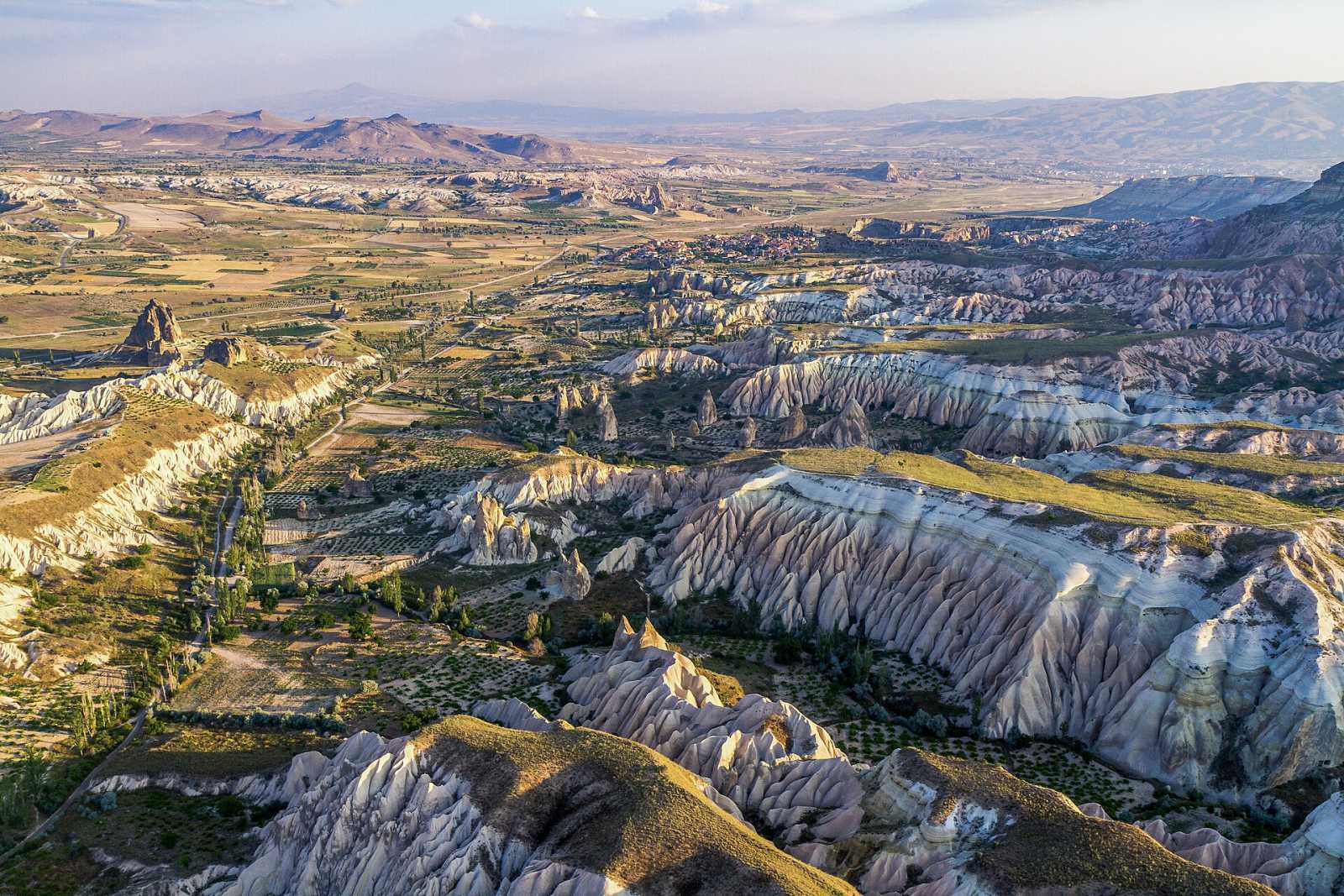 Live from old Cappadocia: an evening walk on video