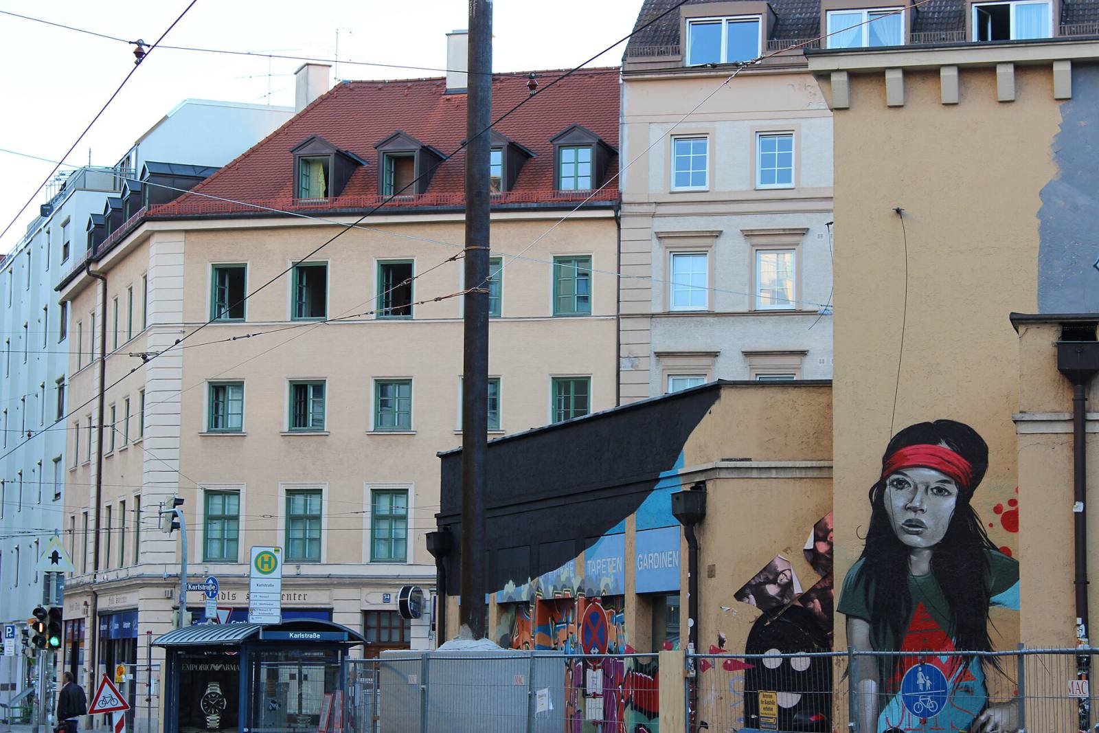 Munich street art, live on video