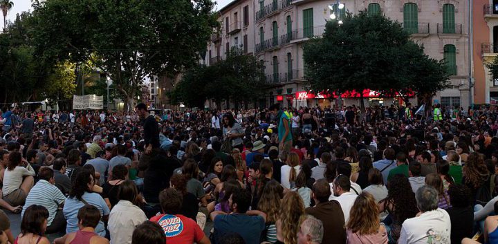 Palma de Mallorca food streets, live on video