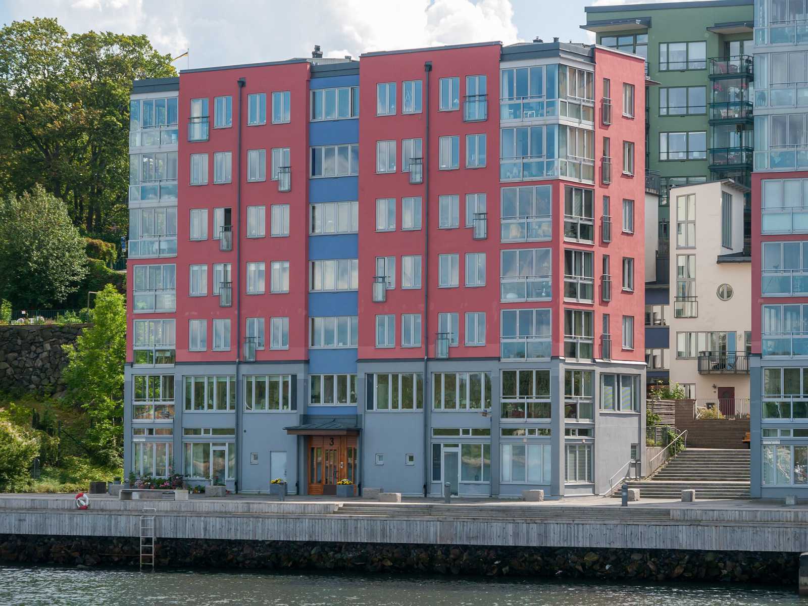 The story of Stockholm in one live hour